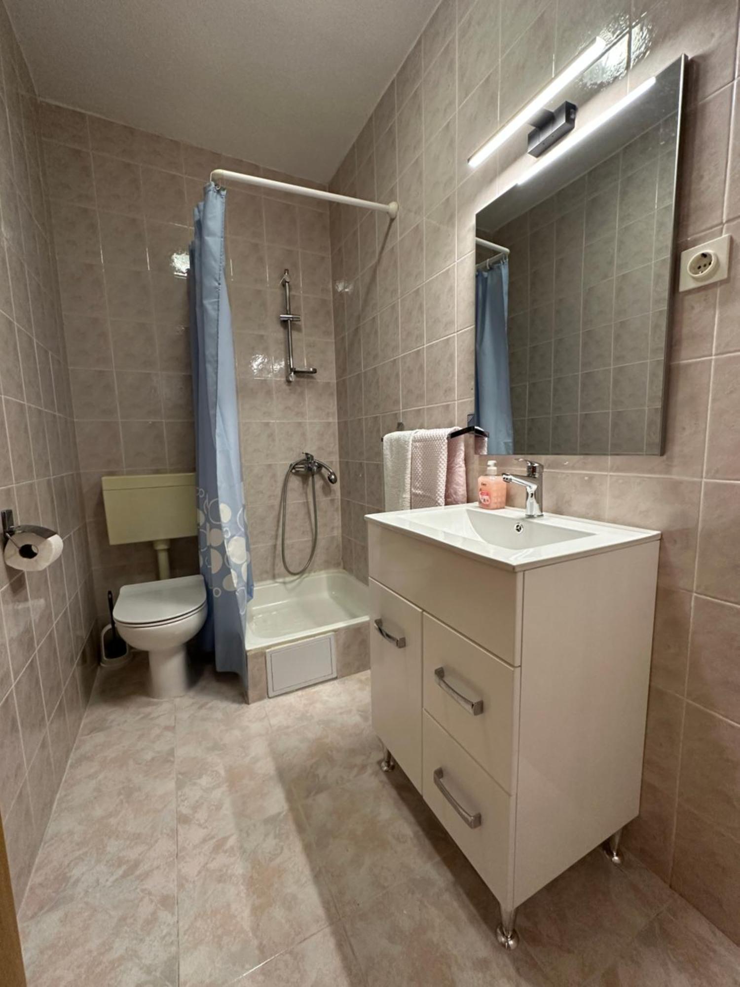 Apartmani Jurica I Ankica Brela Exteriér fotografie