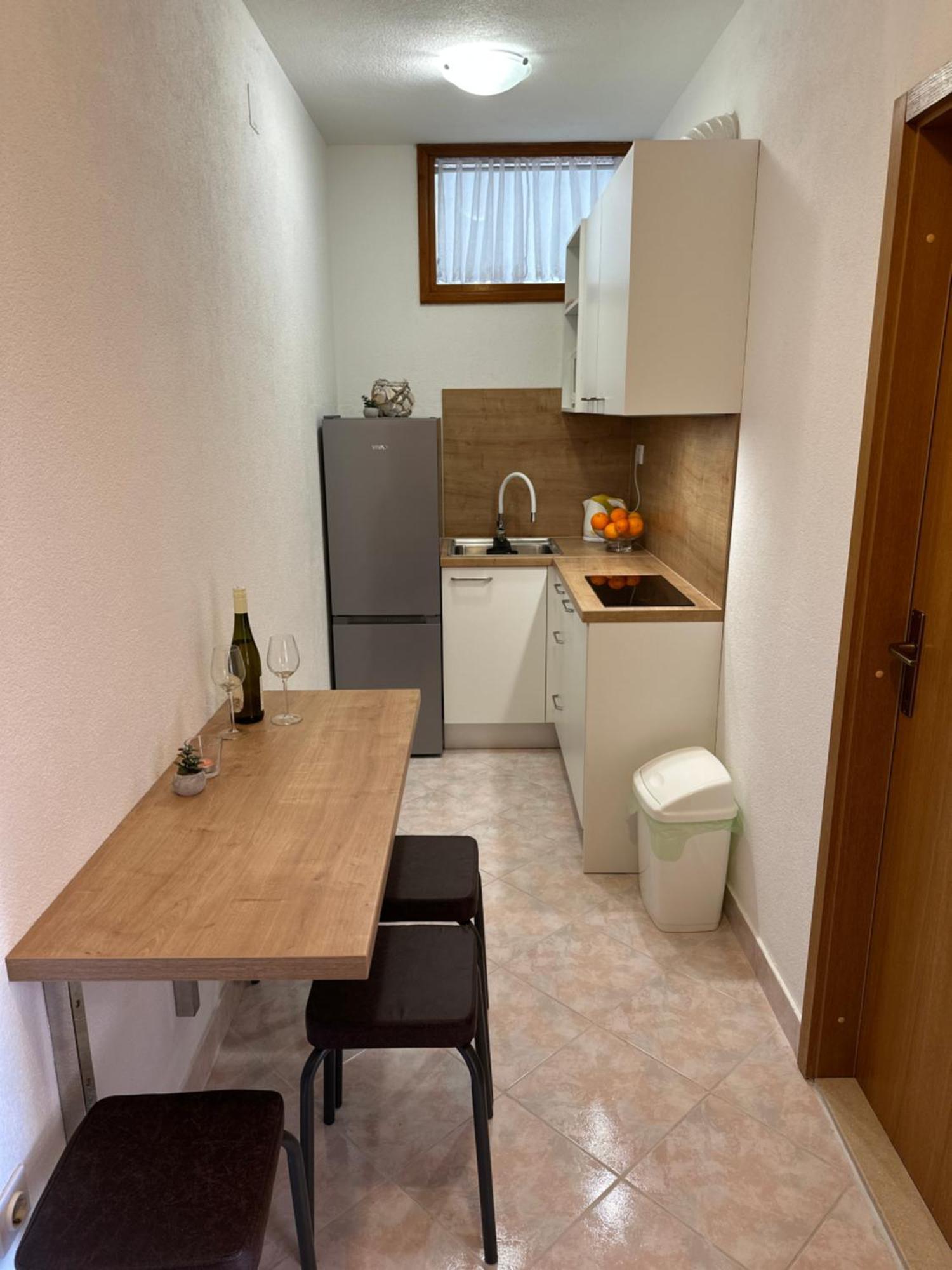 Apartmani Jurica I Ankica Brela Exteriér fotografie