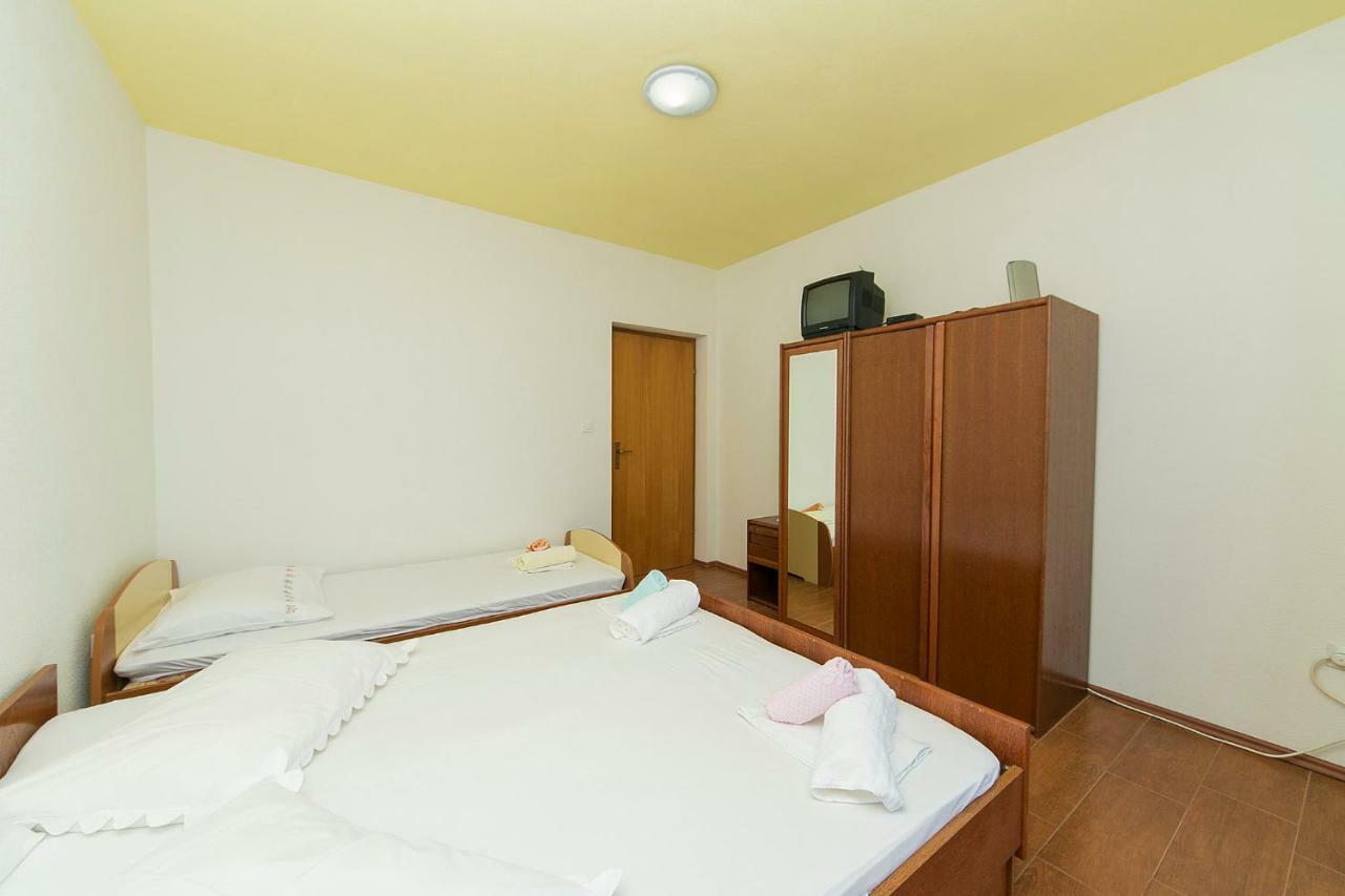 Apartmani Jurica I Ankica Brela Exteriér fotografie