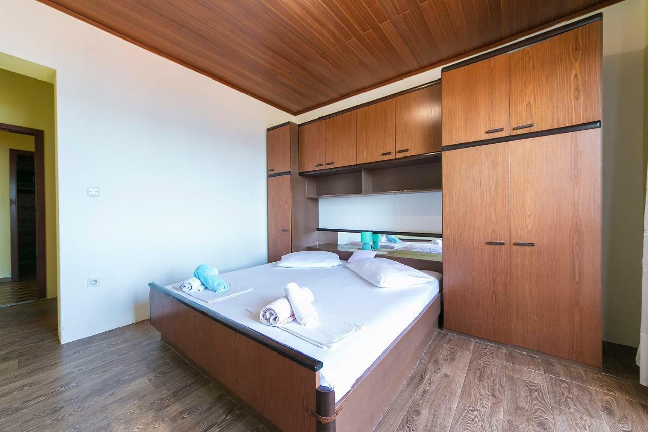 Apartmani Jurica I Ankica Brela Exteriér fotografie